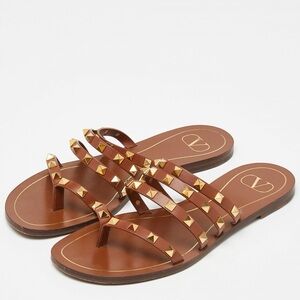 🩷Valentino Brown and Gold Studded Sandals Size 39 1/2🩷
